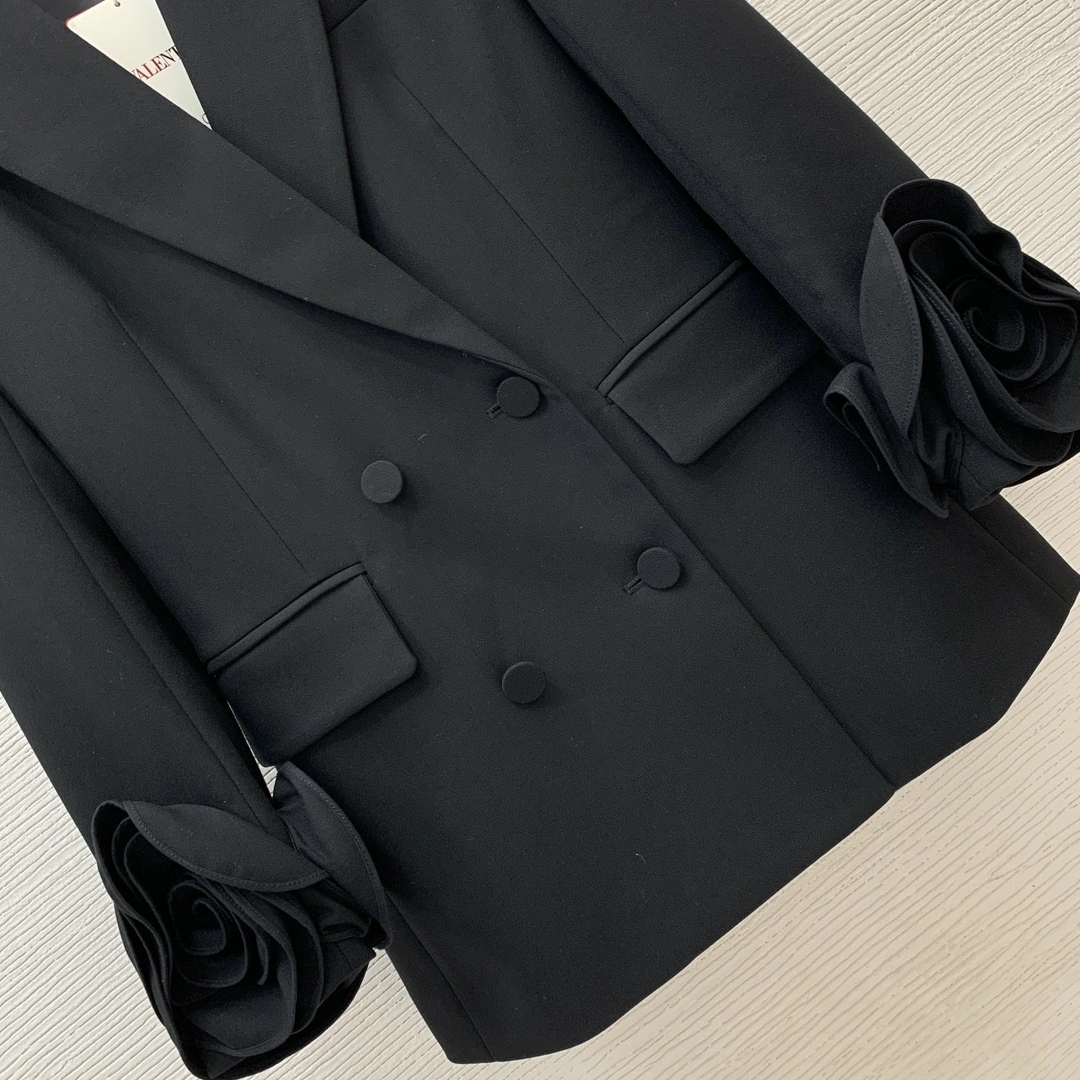 victoria- V1859ti9o wool item:E-F044A0233