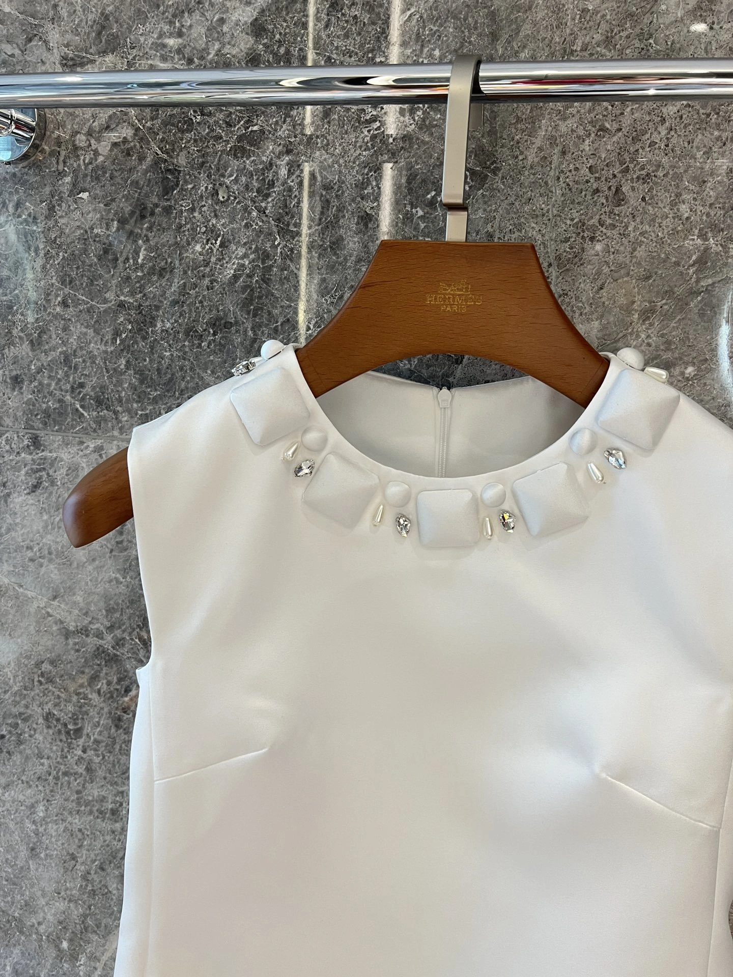 victoria- V5rs135 item:D-F240G2643