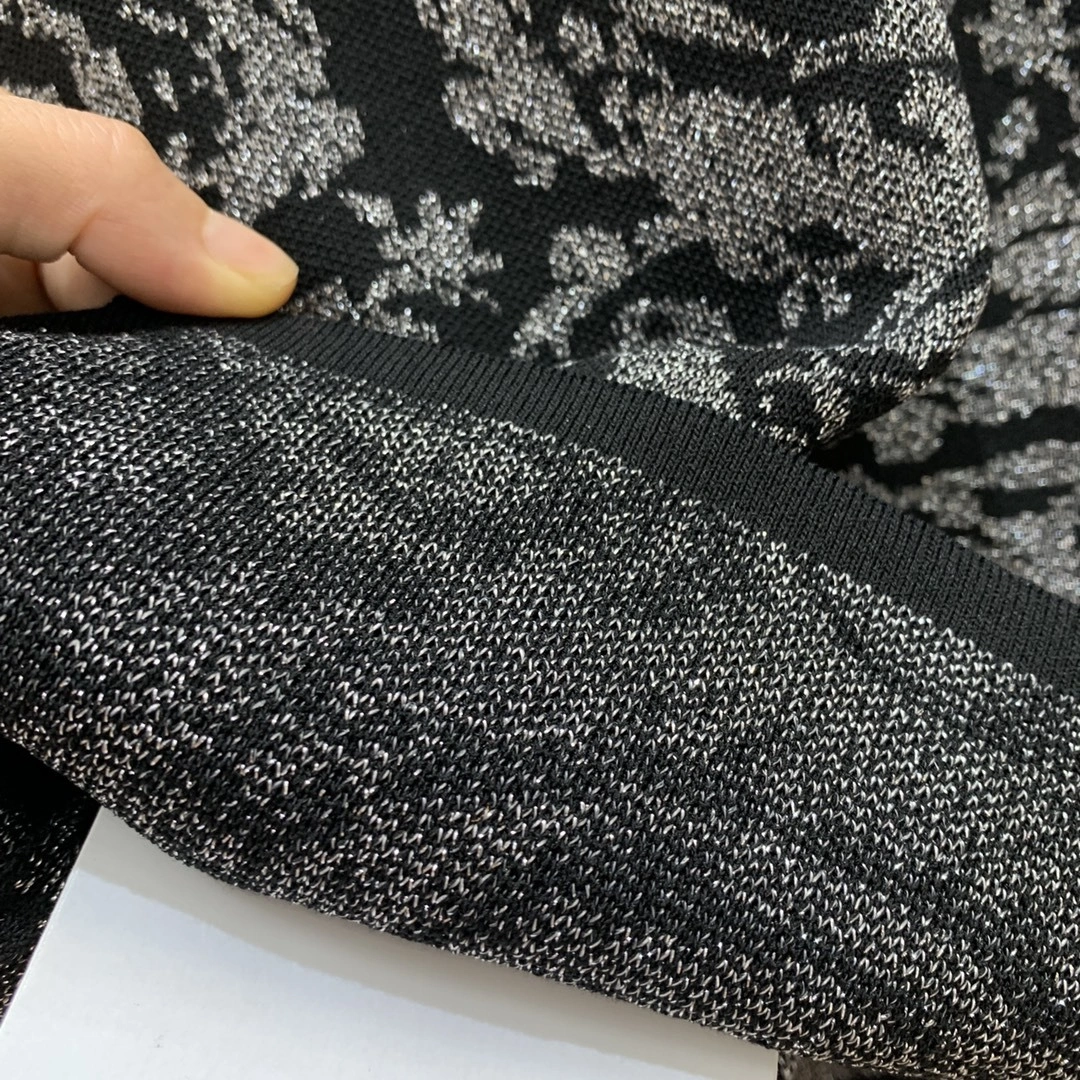 victoria- V5rs135 wool item:E-F044A0265