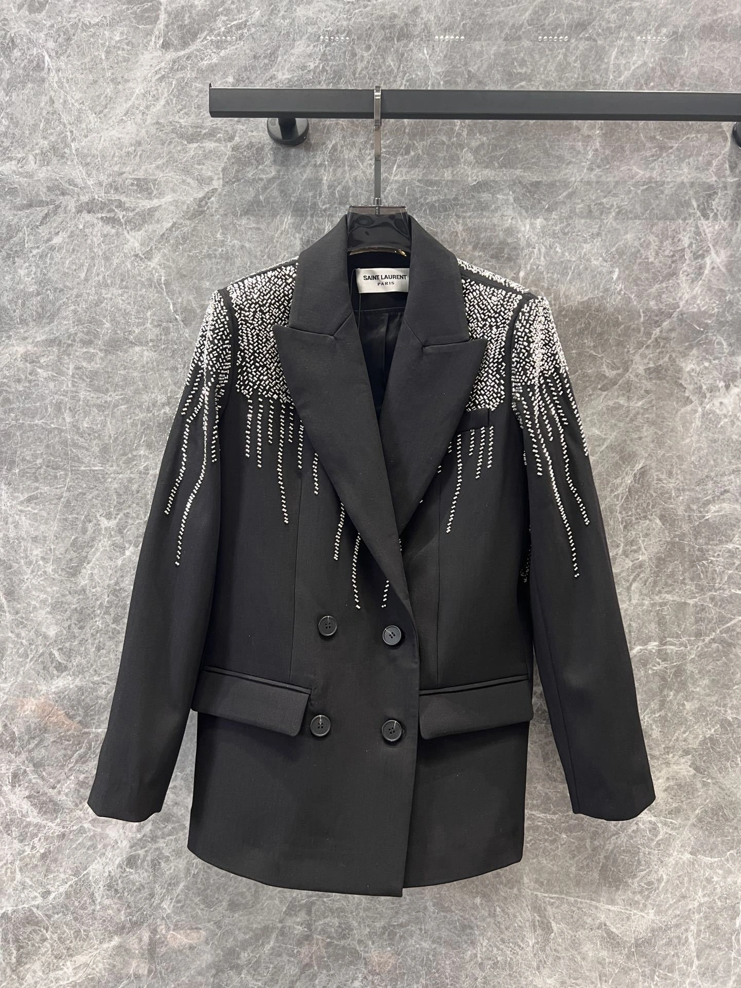 victoria- Yv5s item:D-F061I0638