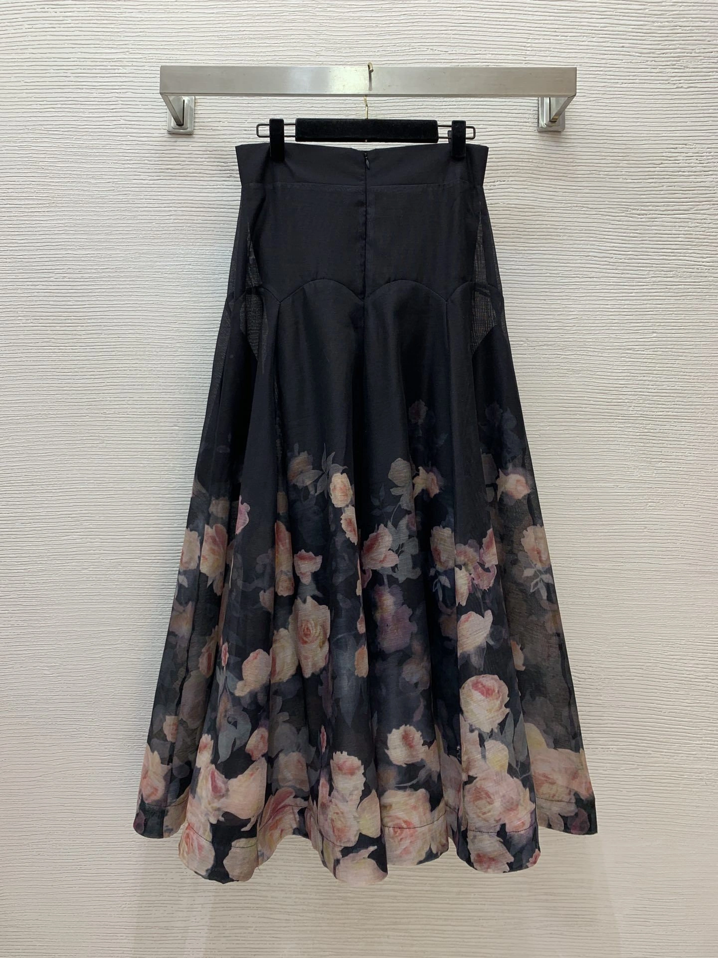 victoria- Zi775r7199 item:E-F044A0254