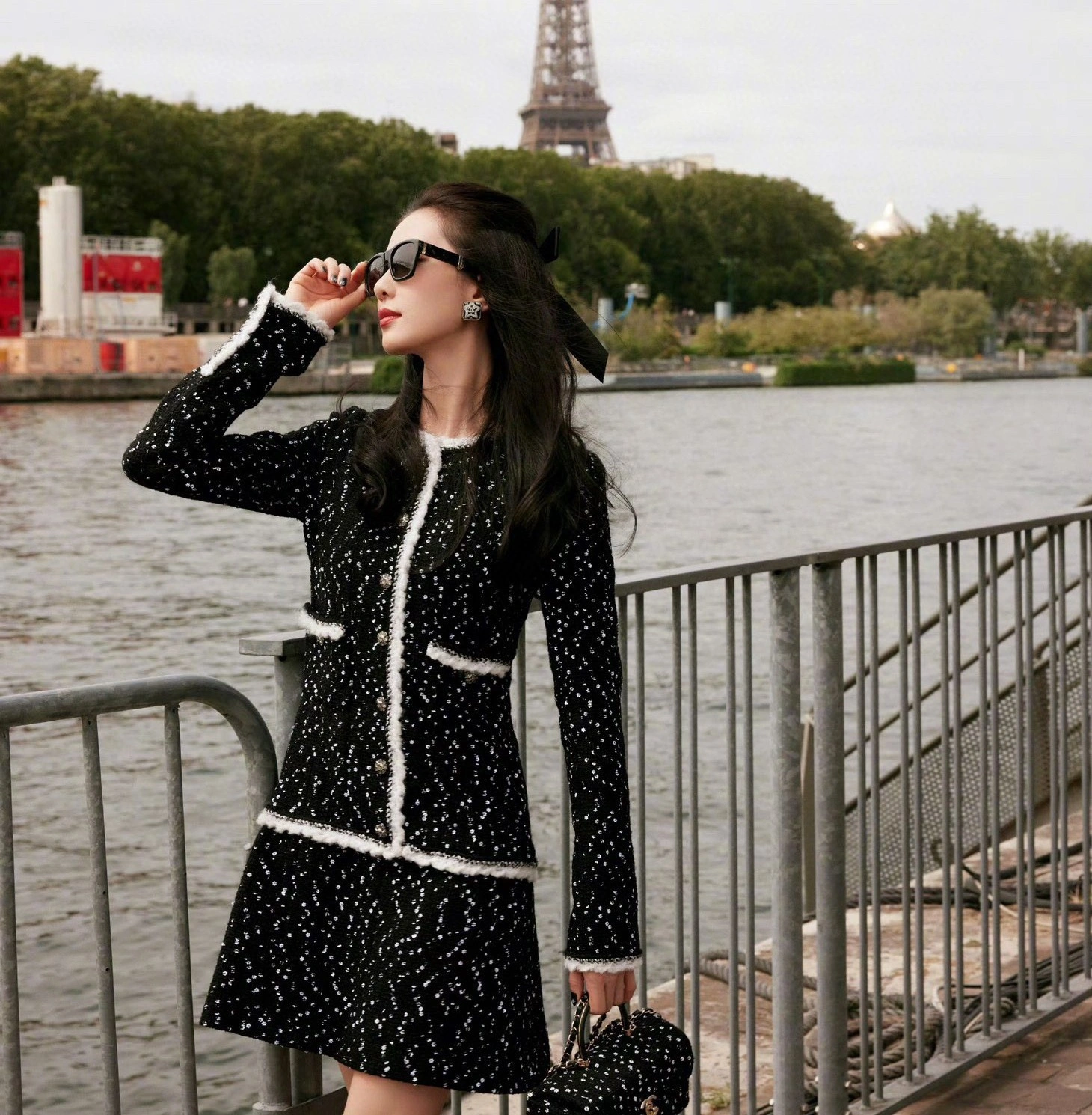 &victoria-3H1958 23K item:D-F240C0414