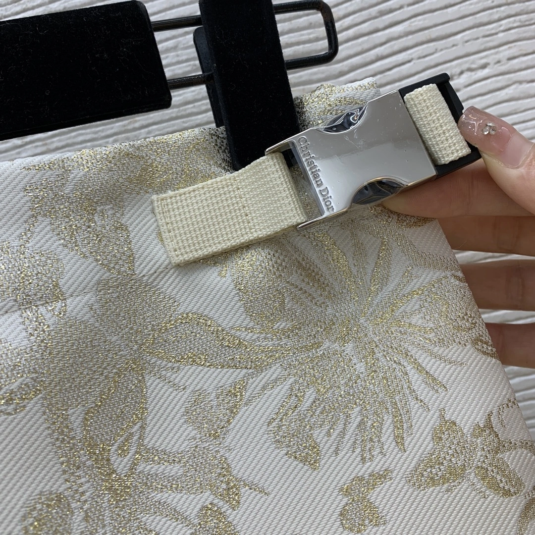 &victoria-4IOR 2Colour item:D-F044C0133-2