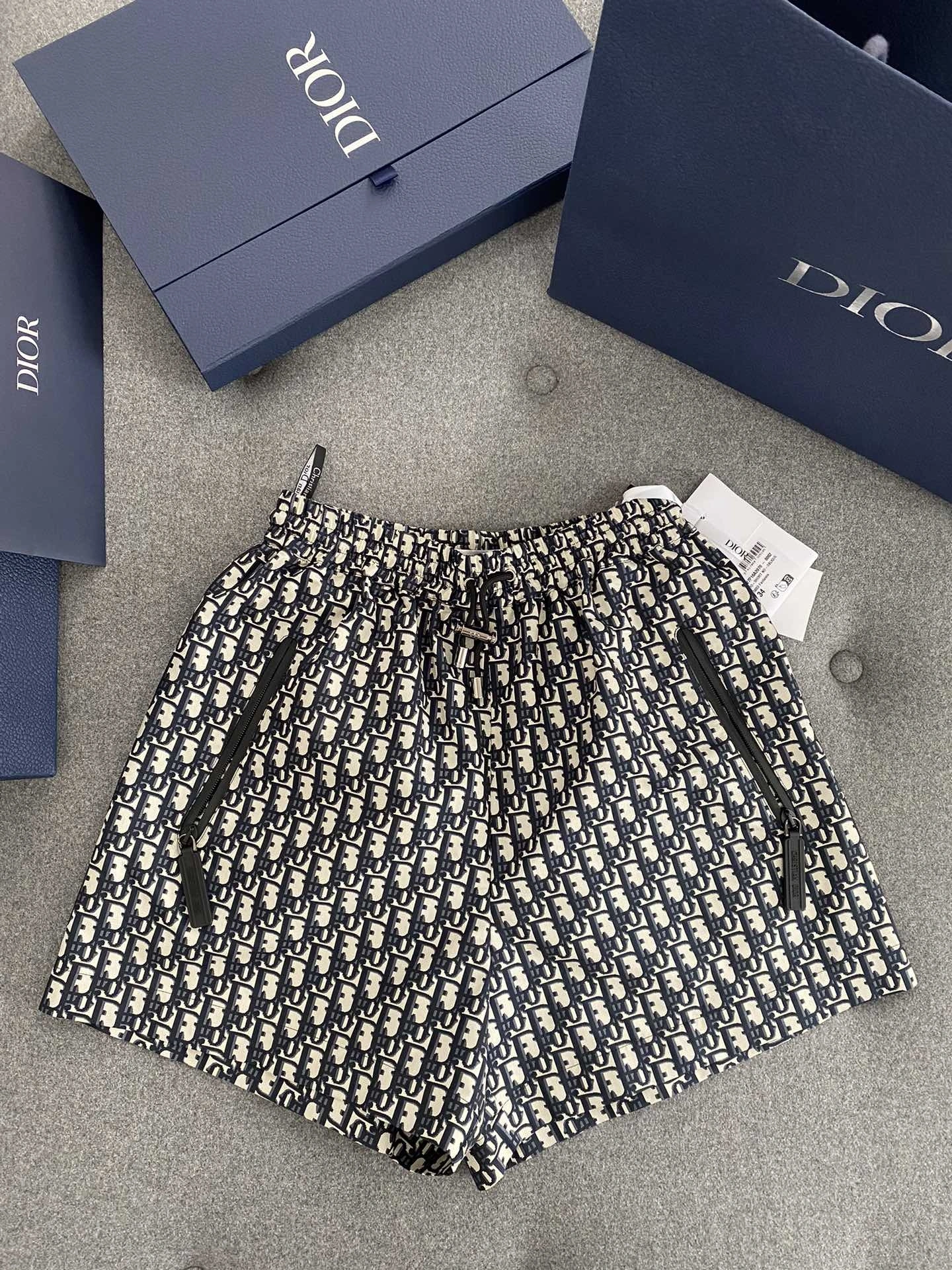 victoria-4ior item:C-F801G2022