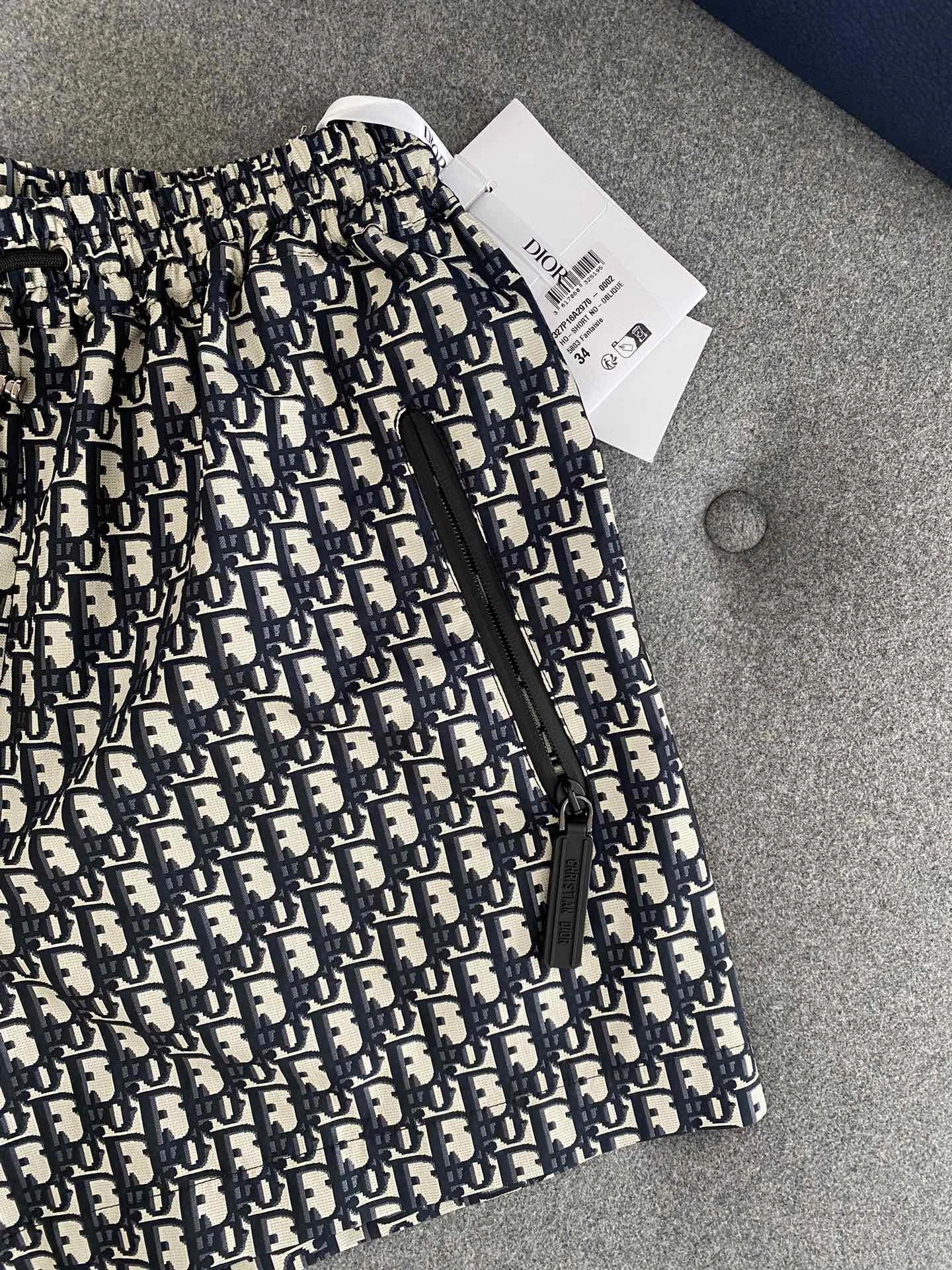 victoria-4ior item:C-F801G2022