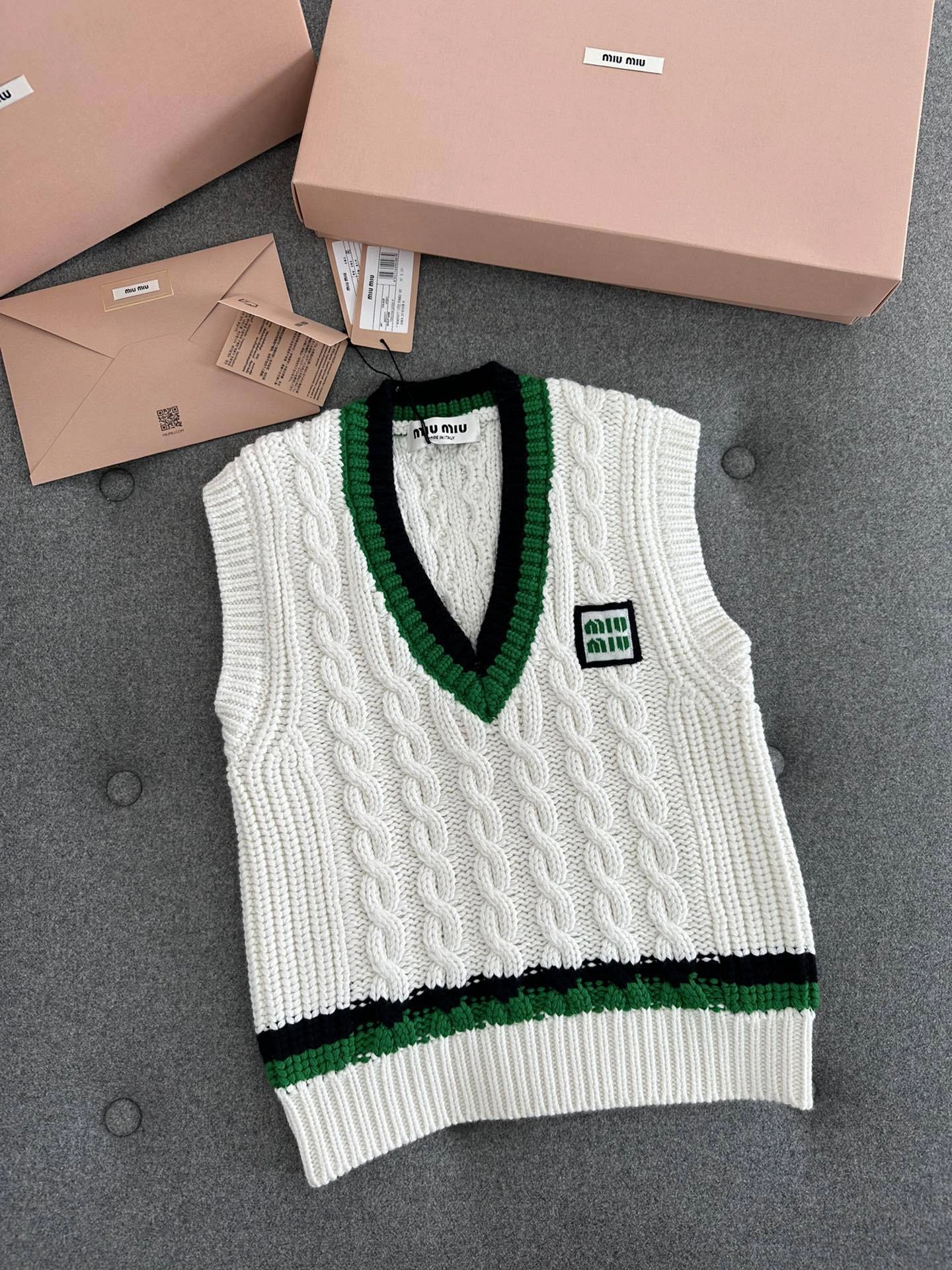 victoria-7iu7iu wool item:C-F801E1911