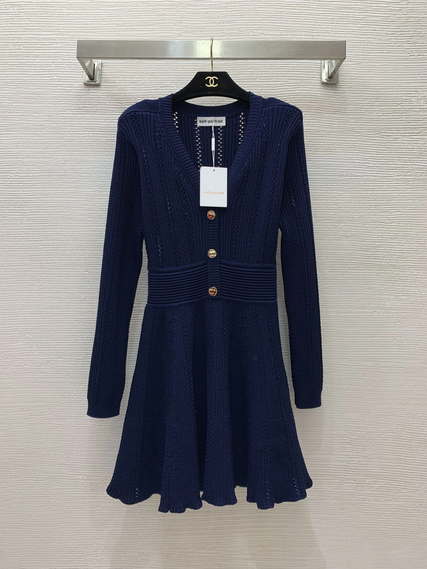 victoria-Other brands 3Colour item:E-F044A0350-3