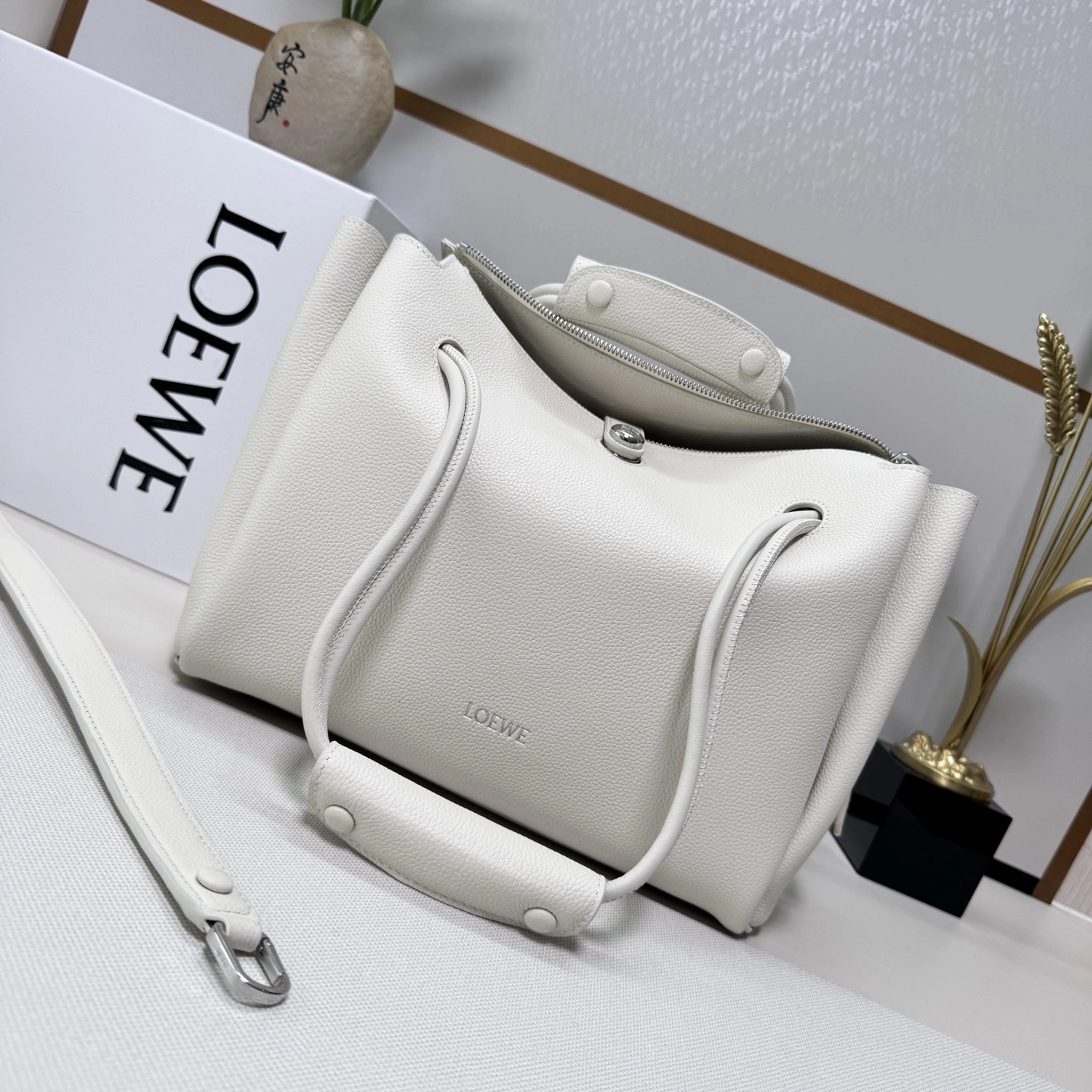 MOMO--8o5w5 AACOAB1X05-9567 high quality version sheepskin cowhide Madrid item:E-B177I0332
