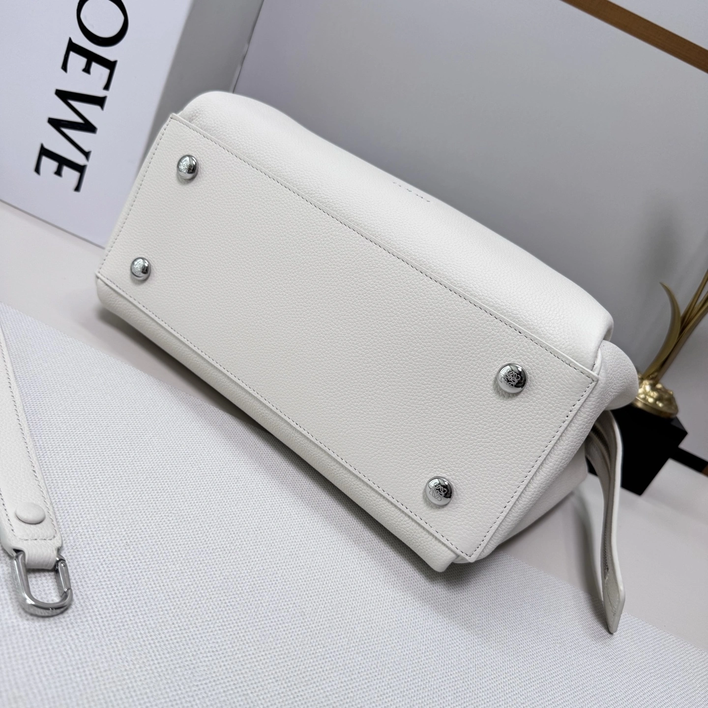 MOMO--8o5w5 AACOAB1X05-9567 high quality version sheepskin cowhide Madrid item:E-B177I0332