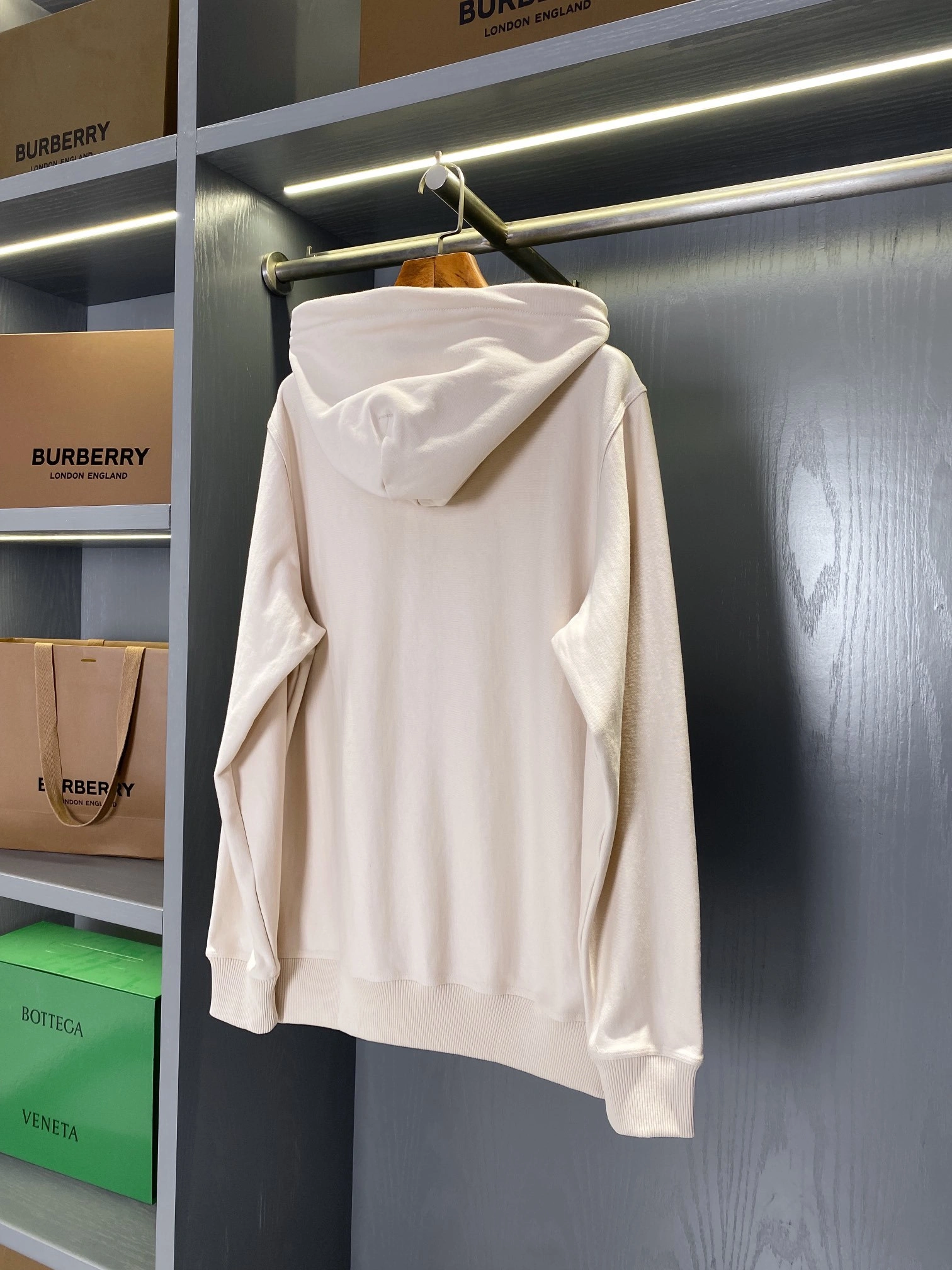 WGLuxury-- 2ur25rry high quality version embroidery Oversized 3Colour item:D-F020J1012-3