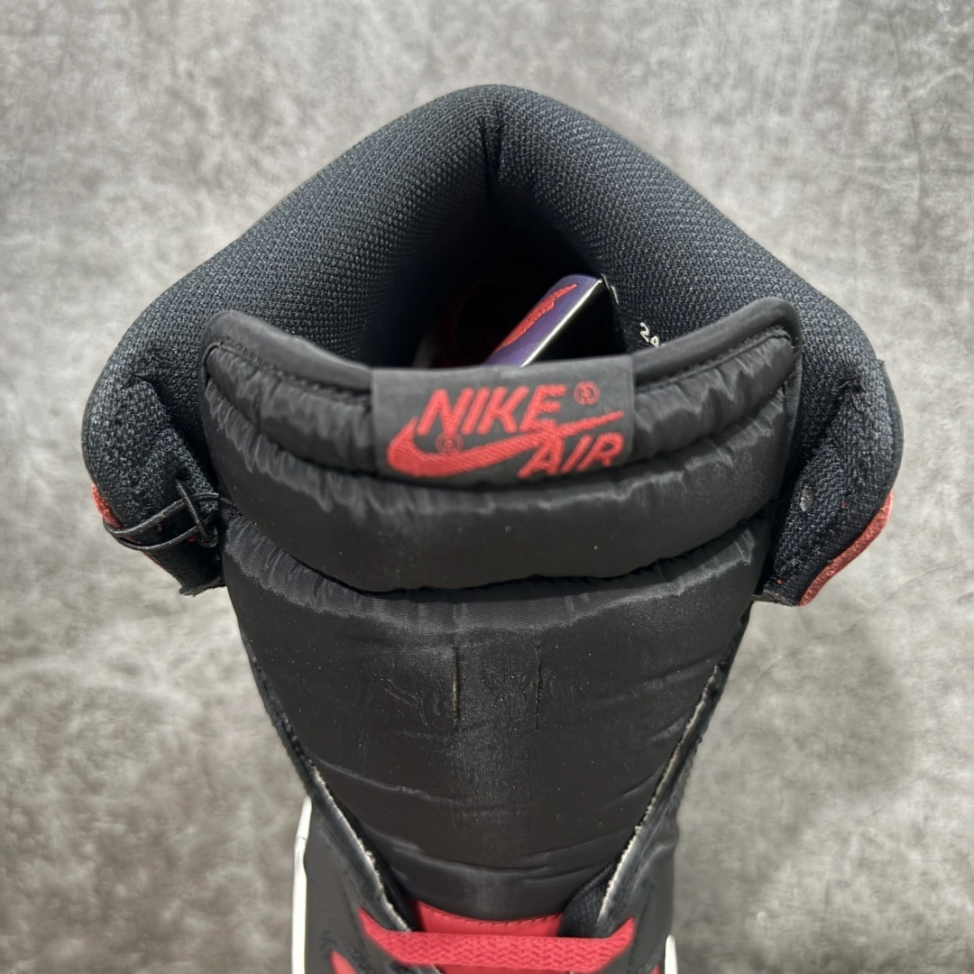 Flying pig-- 1ir Jor419 HV6674-067 1ir Jor419 1 High '85“Bred” 2025 item: E-X067L2070B