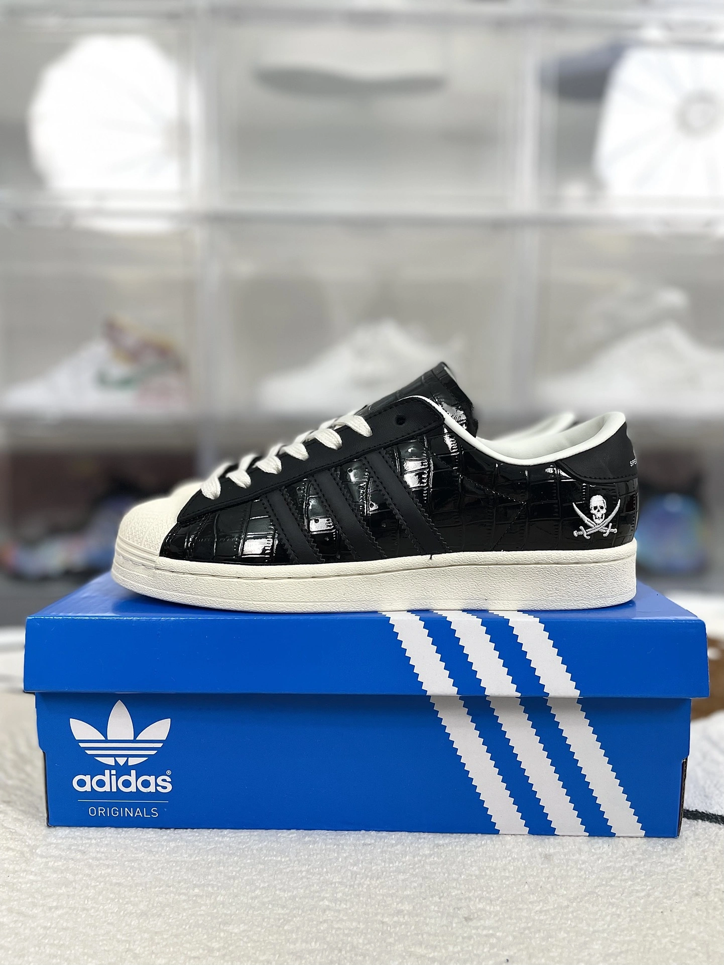 Flying pig--14i41s B34070 NEIGHBORHOOD x originals Superstar 80s item: E-X000L2543B