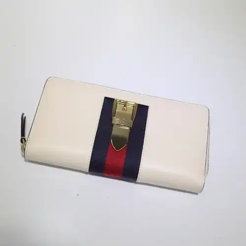 Gucci Brand Handbags Zip around wallet 1904G0031