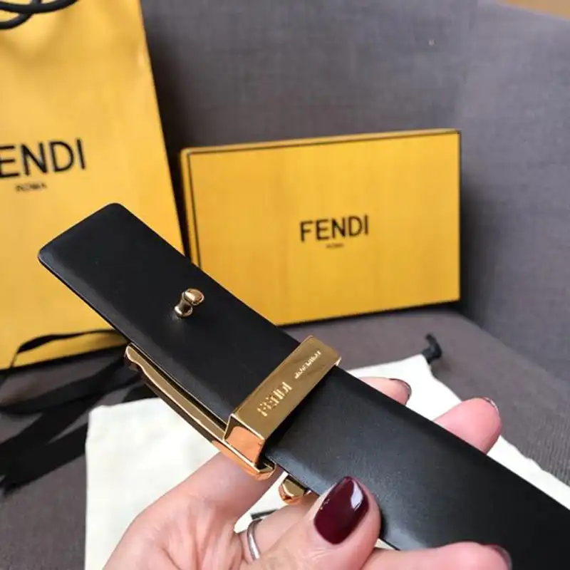 Fendi s Belte 1905BL0136