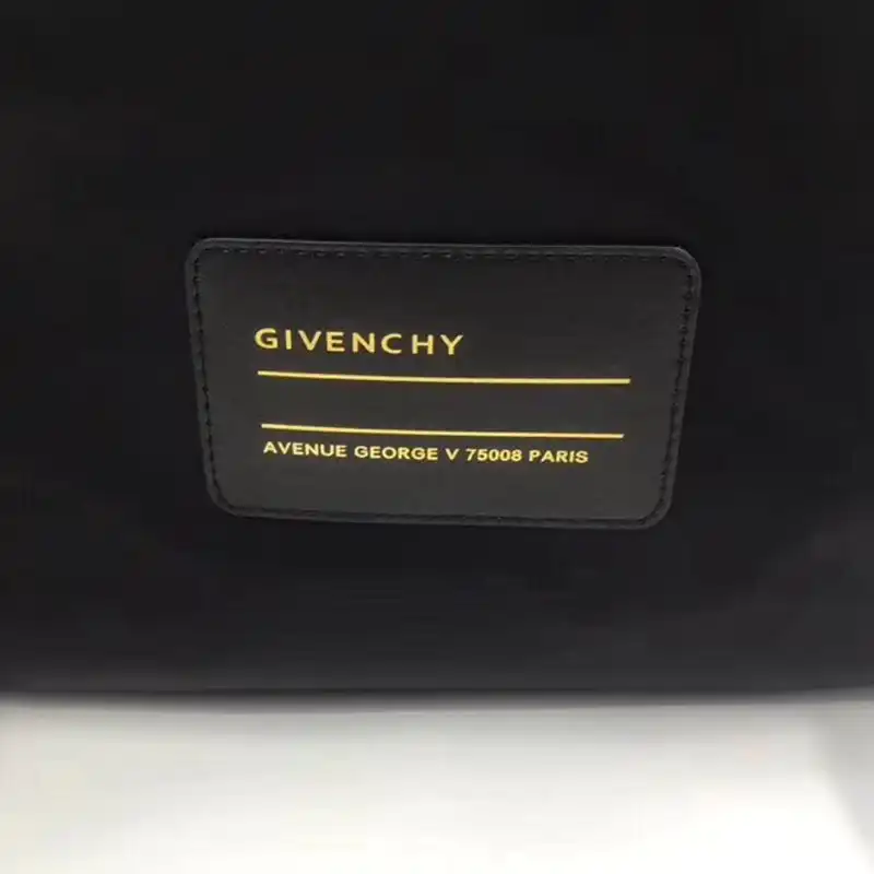 Givenchy Bags 1906BB0164