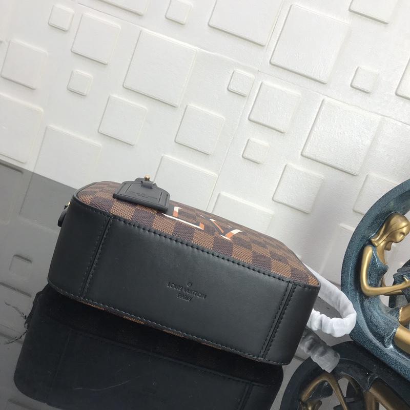 FASH LOUIS VUITTON Bags 1906BL0001