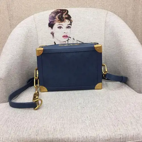 LV Bags 1906BL0008