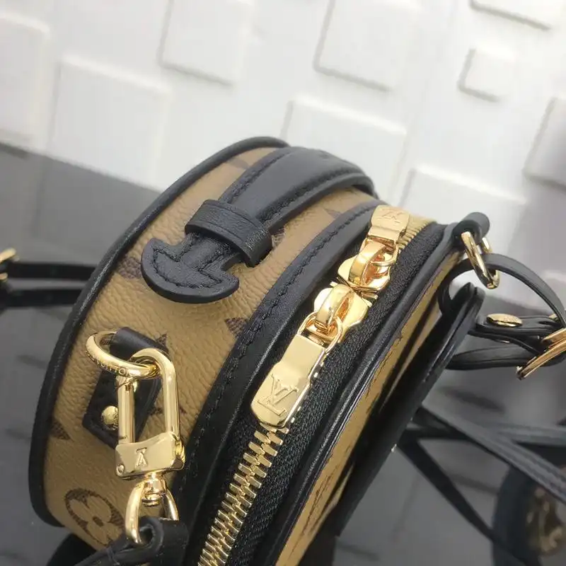 LV Bags 1906BL0021