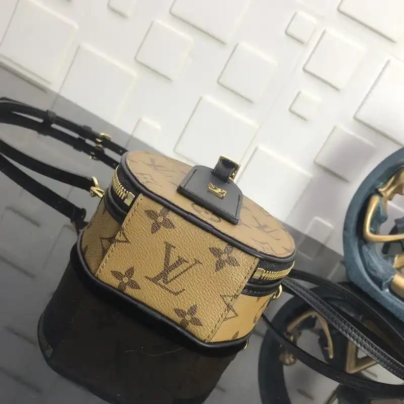 LV Bags 1906BL0021