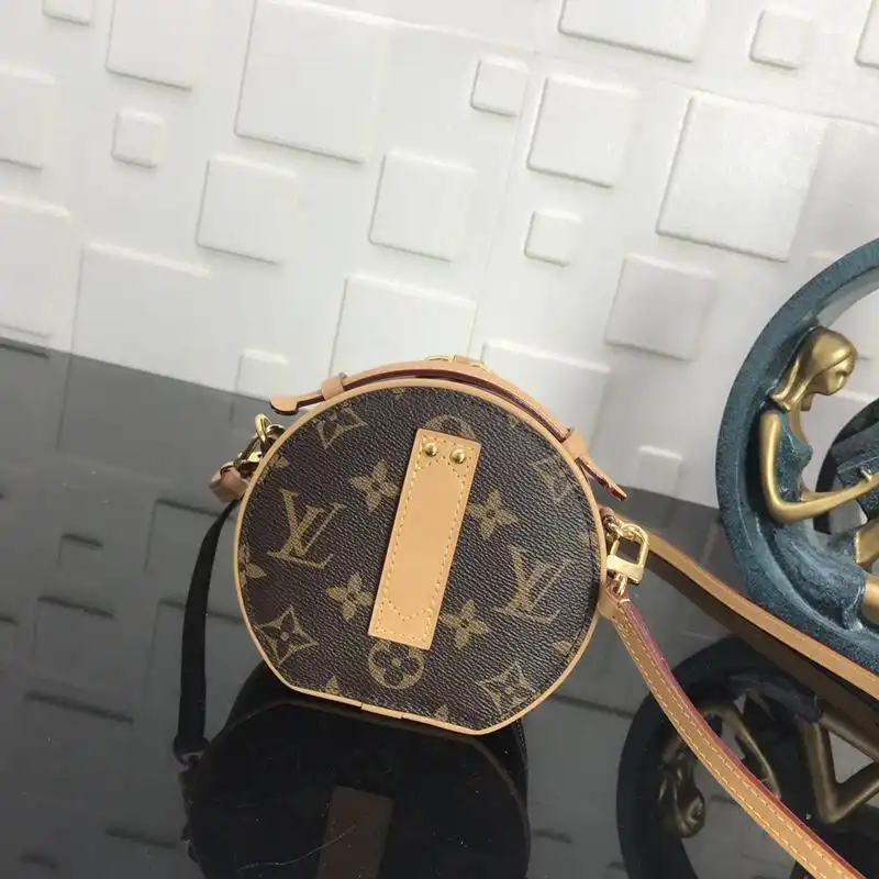 LV Bags 1906BL0022