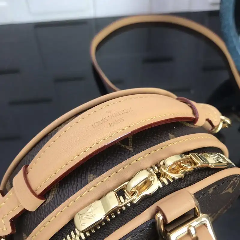 LV Bags 1906BL0022