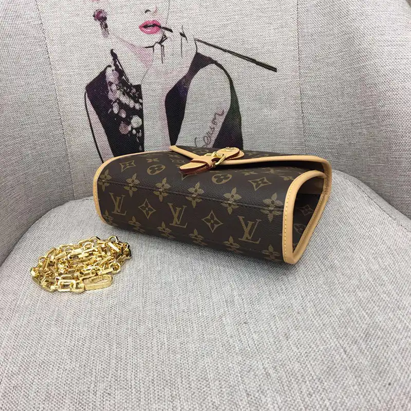 LV Bags 1906BL0024