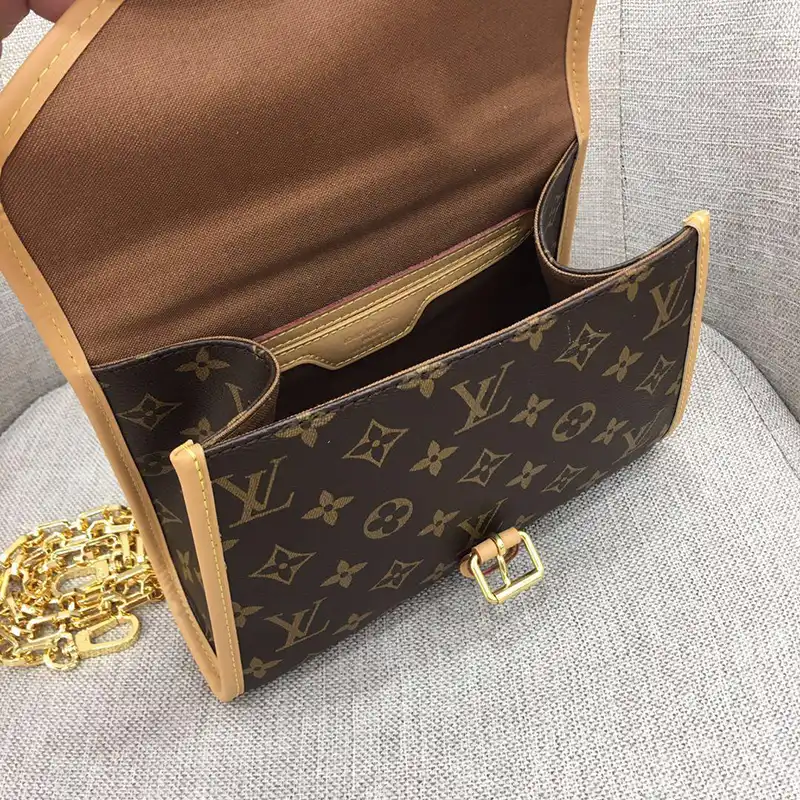 LV Bags 1906BL0024