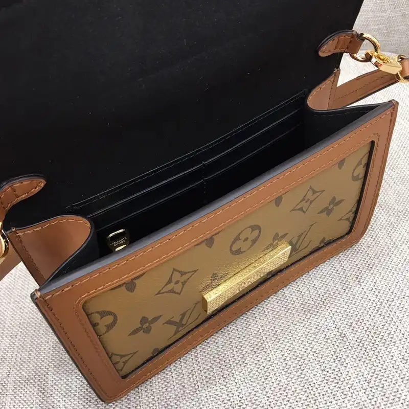 LV Bags 1906BL0025