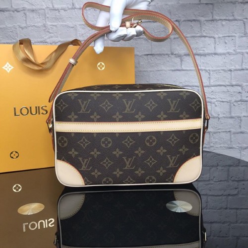 FASH LOUIS VUITTON Bags 1906BL0042