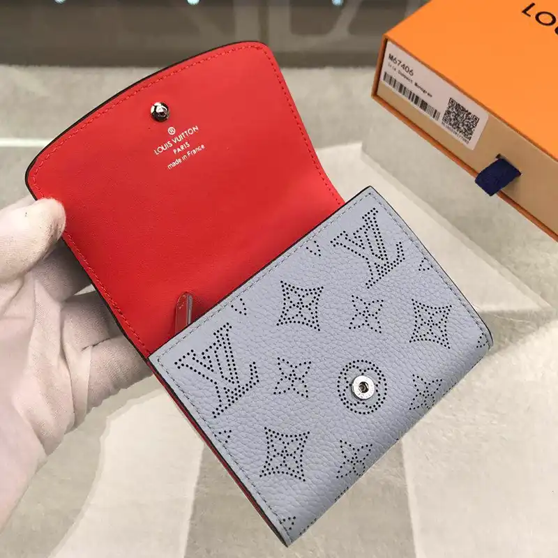 LV Bags 1906BL0057