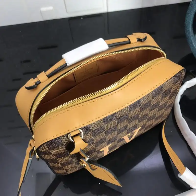 LV Bags 1906BL0075