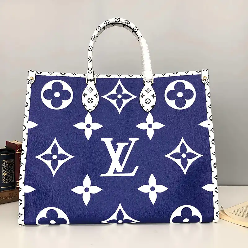 LV Bags 1906BL0083