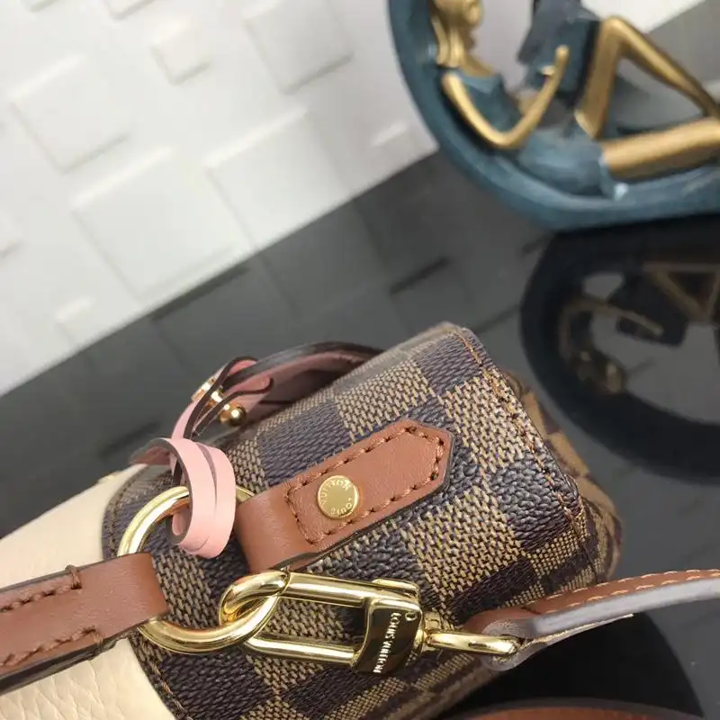 LV Bags 1906BL0115