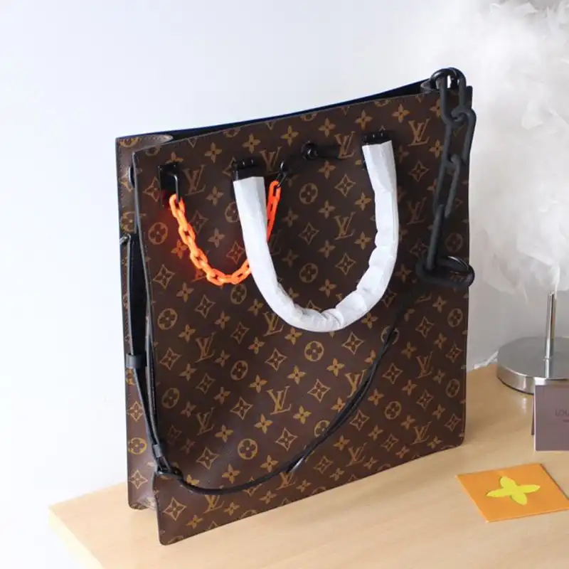 LV Bags 1906BL0124