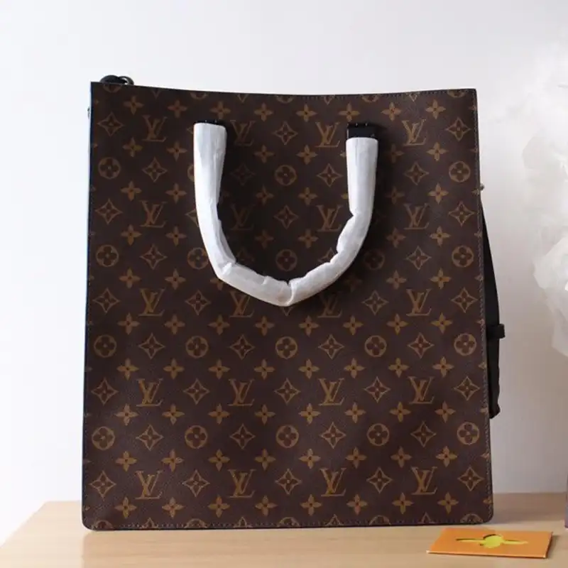 LV Bags 1906BL0124