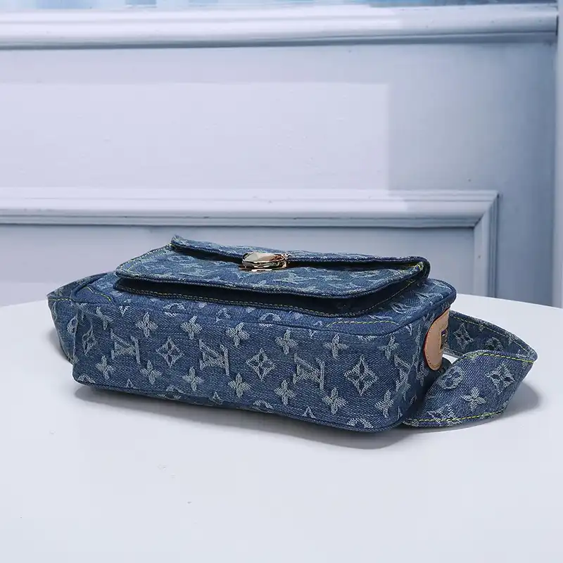 LV Bags 1906BL0130