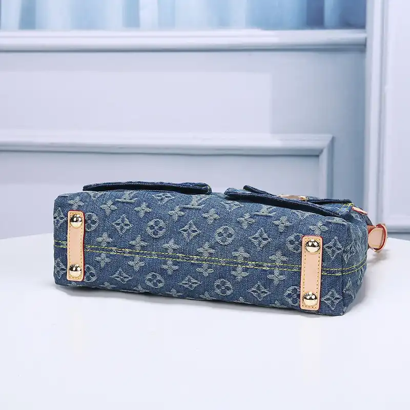 LV Bags 1906BL0131