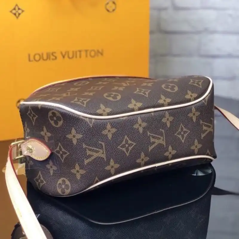 LV Bags 1906BL0134