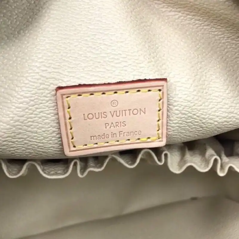 LV Bags 1906BL0135