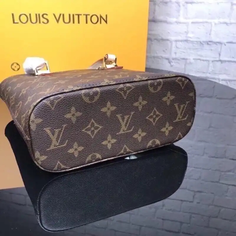 LV Bags 1906BL0136