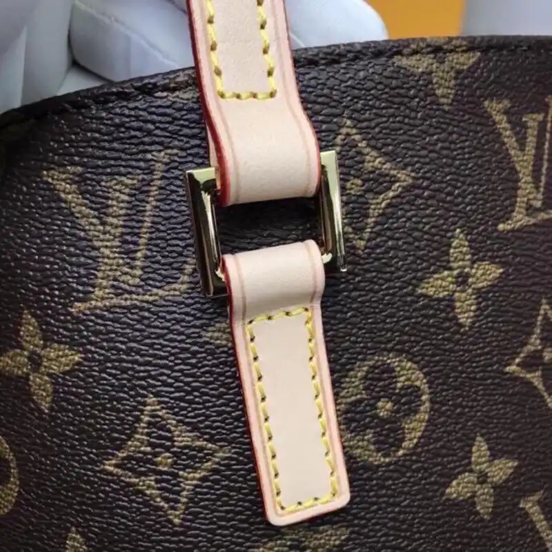 LV Bags 1906BL0136