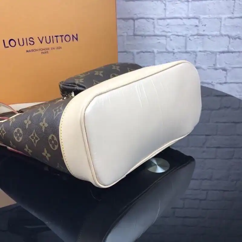 LV Bags 1906BL0137