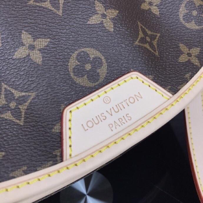 FASH LOUIS VUITTON Bags 1906BL0142