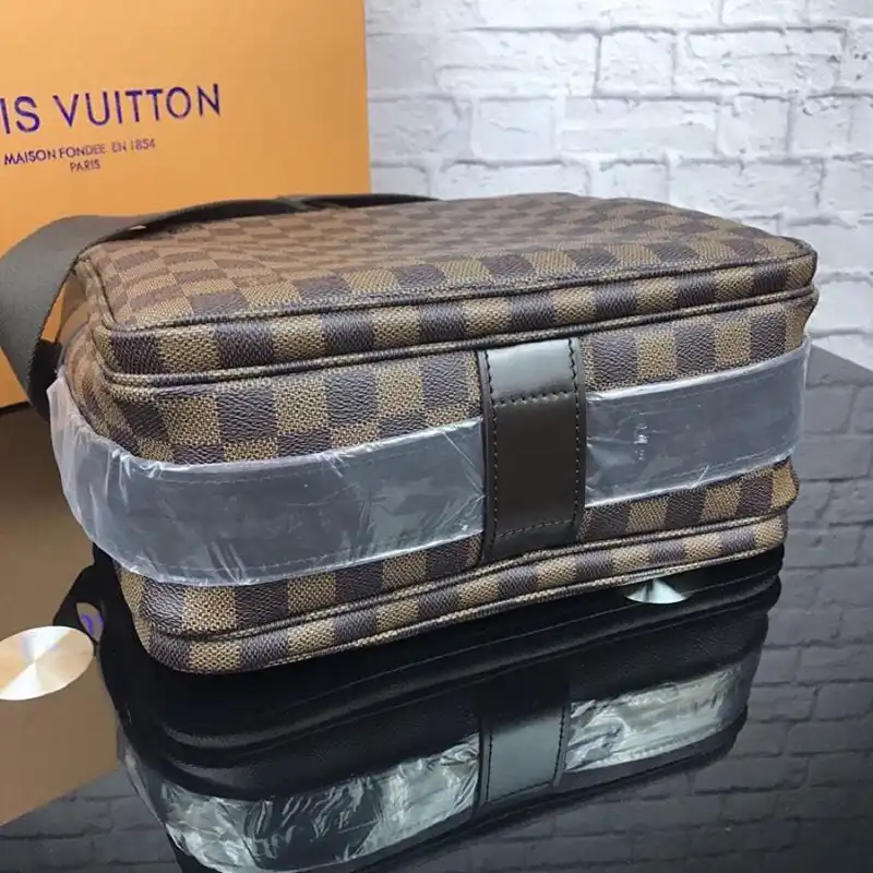 LV Bags 1906BL0147