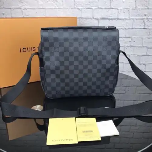 LV Bags 1906BL0148