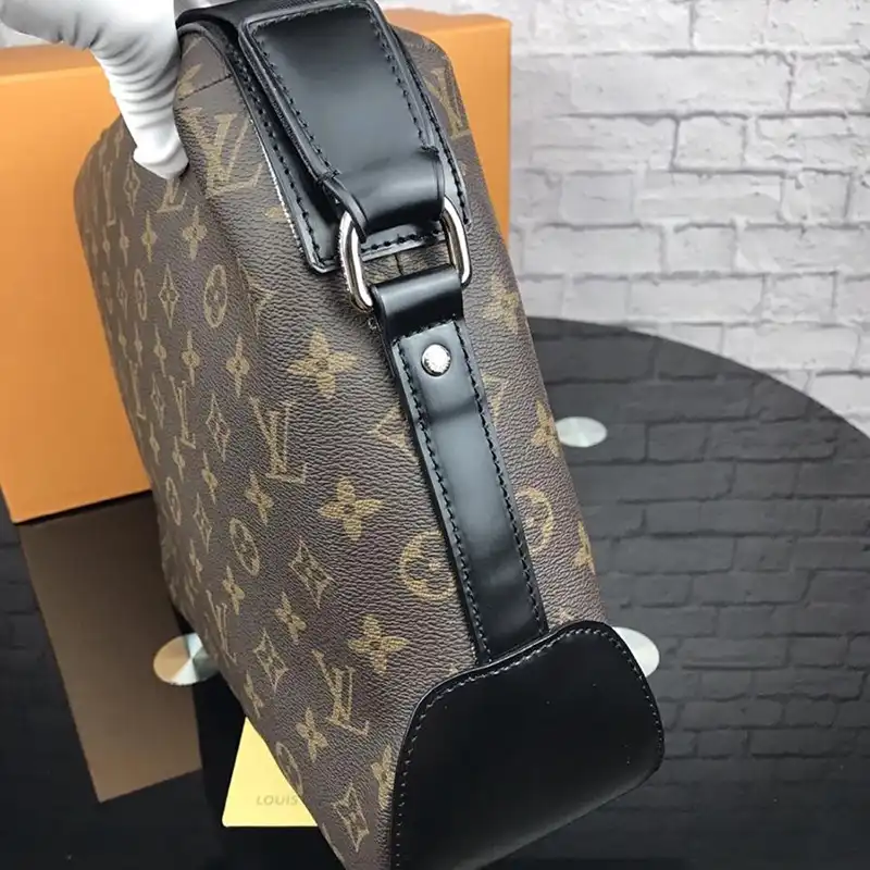 FASH LOUIS VUITTON Bags 1906BL0154