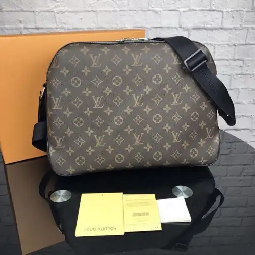 LV Bags 1906BL0154