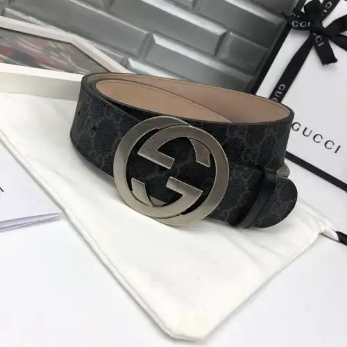 Gucci s Belte 1907BL0042