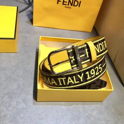 Fendi s Belte 1907BL0064