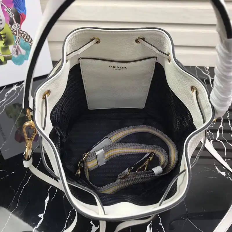 Prada Bags 1907BP0010